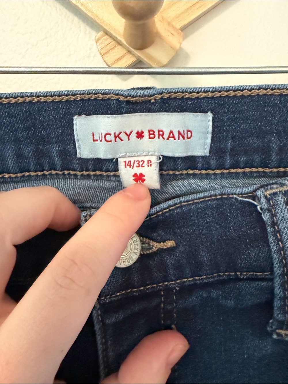 Lucky Brand Ava Mid Rise Skinny Jeans 14/32 R Dark Wash Blue - Picture 2 of 4